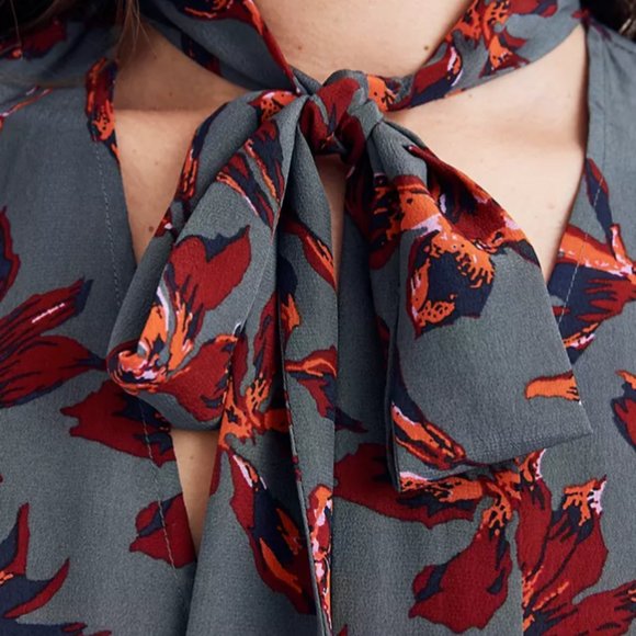 Madewell 100% Silk Floral Print V-Neck Top - Picture 4 of 4